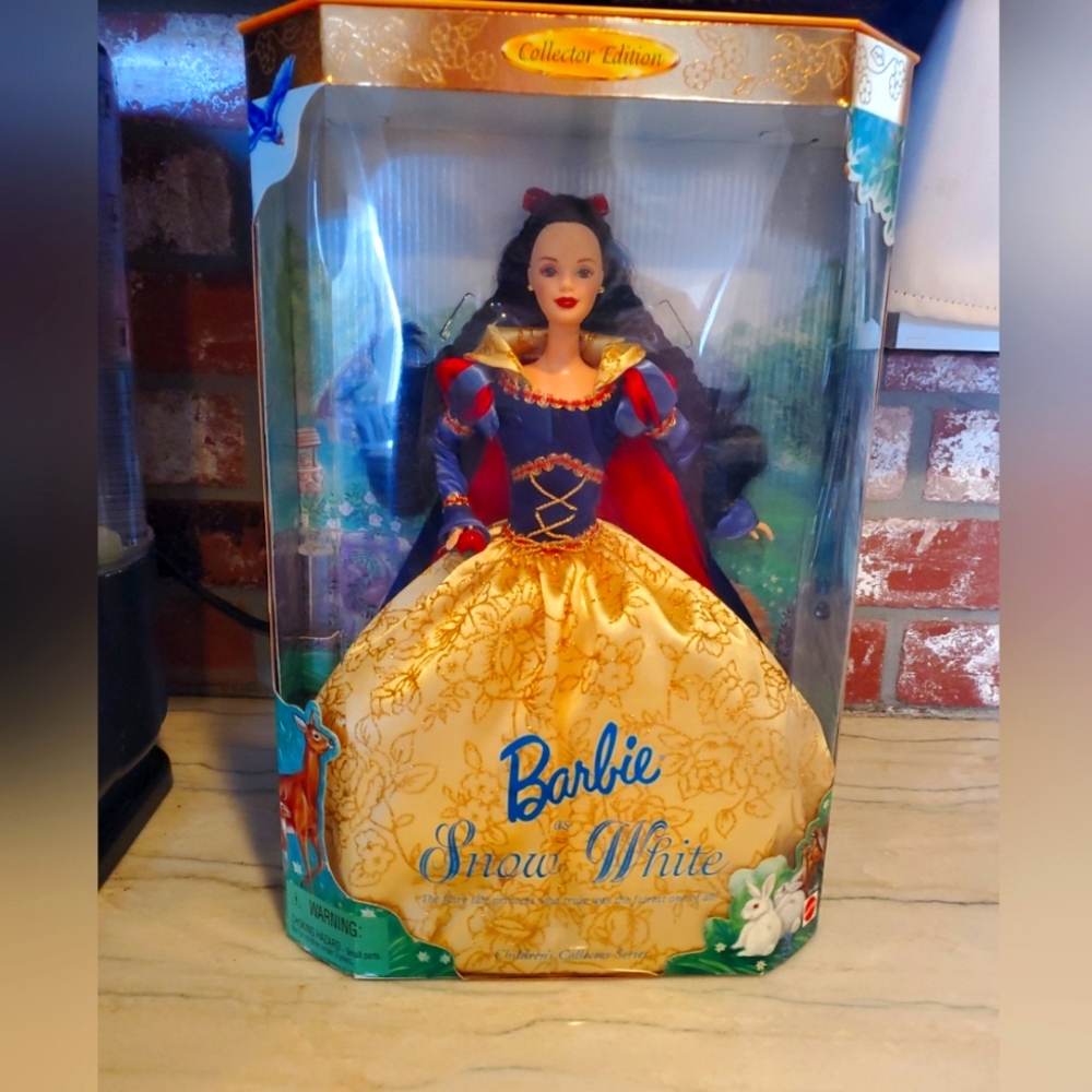 Snow white barbie
